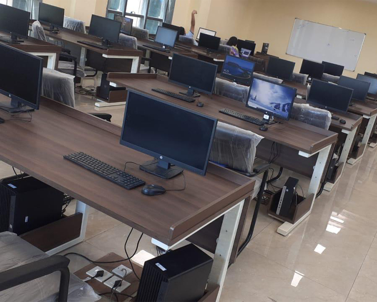 computer-lab-tables